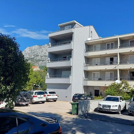 Apartments Neva Makarska Exterior photo