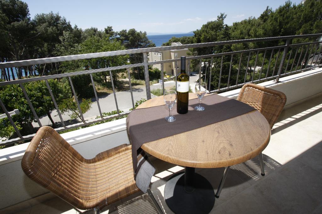 Apartments Neva Makarska Exterior photo