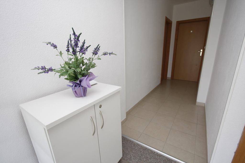 Apartments Neva Makarska Exterior photo