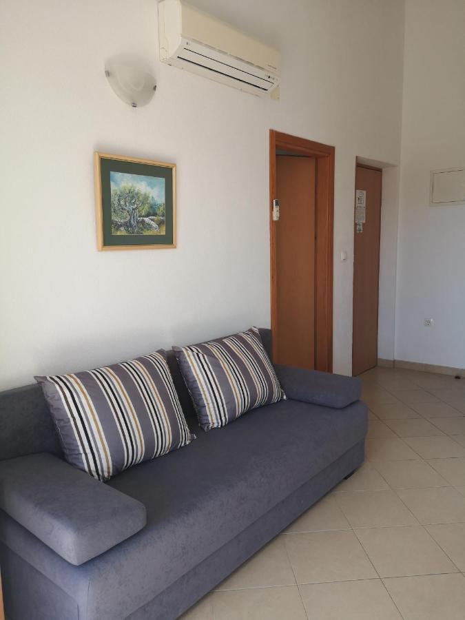Apartments Neva Makarska Exterior photo